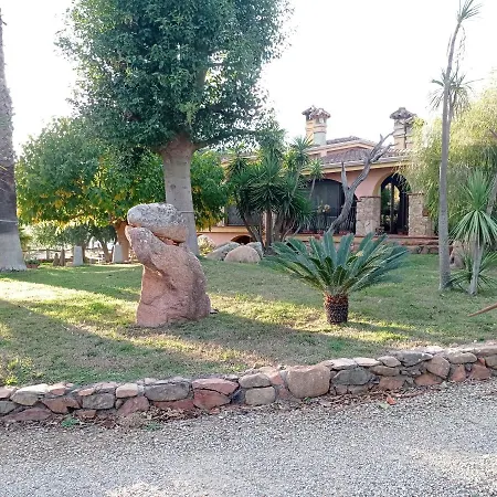 بيت للعطل Domus Piras *